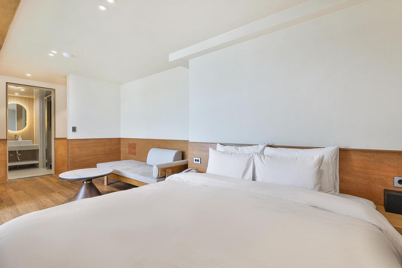 Gridt Hotel & Home Кьонджу Екстер'єр фото